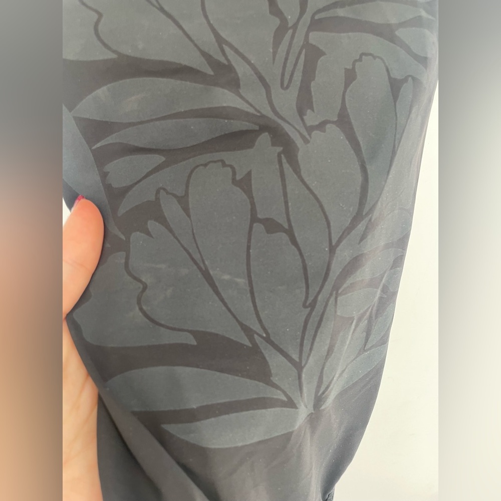 Maidenform Black Floral Print Fitted Stretch Shapewear Bodysuit - Picture 5 of 14